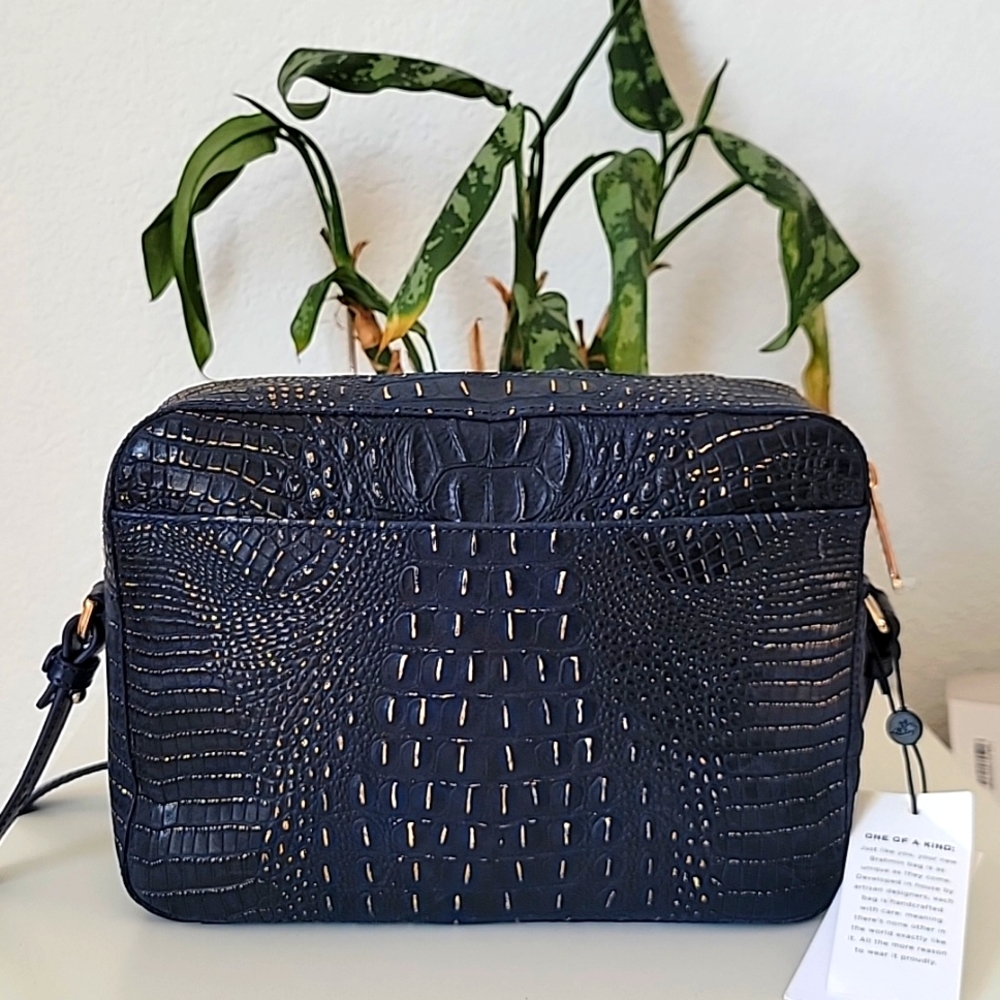 NWT Brahmin Shea Ink Inverness Navy Gold Croc Embossed Leather Crossbody - Picture 14 of 14